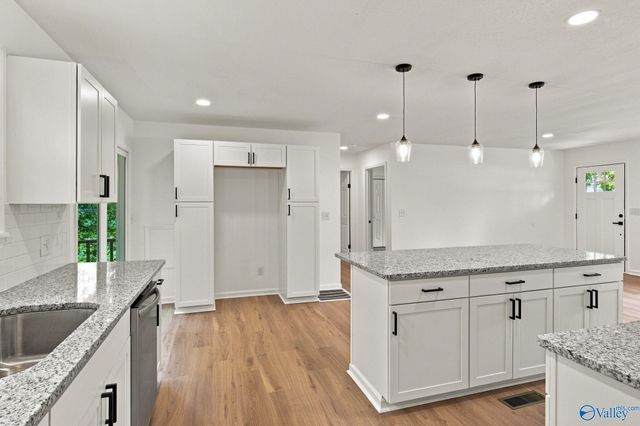 195 County Road 1623, Cullman, AL 35058