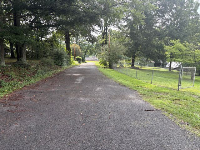 201 Glenn Street, Lafayette, GA 30728