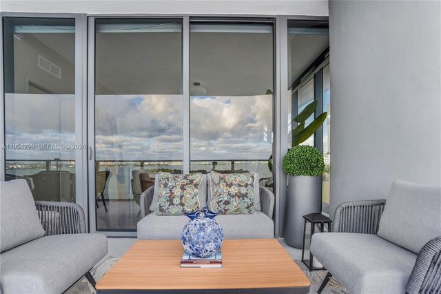 700 NE 24th Street 901, Miami, FL 33137