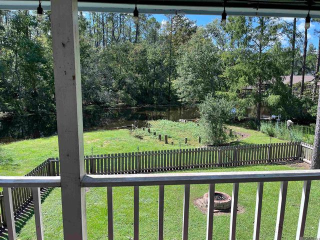 31400 River Pines Dr, Springfield, LA 70462