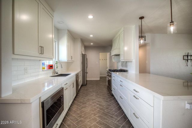 1526 W WINDSOR Avenue, Phoenix, AZ 85007