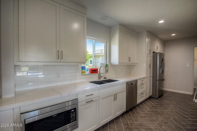 1526 W WINDSOR Avenue, Phoenix, AZ 85007