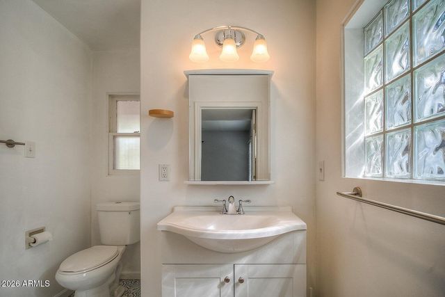 1526 W WINDSOR Avenue, Phoenix, AZ 85007