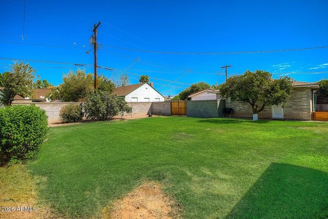 1526 W WINDSOR Avenue, Phoenix, AZ 85007