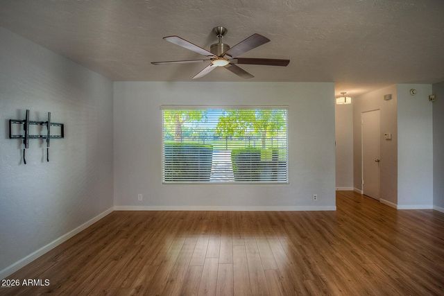 1526 W WINDSOR Avenue, Phoenix, AZ 85007