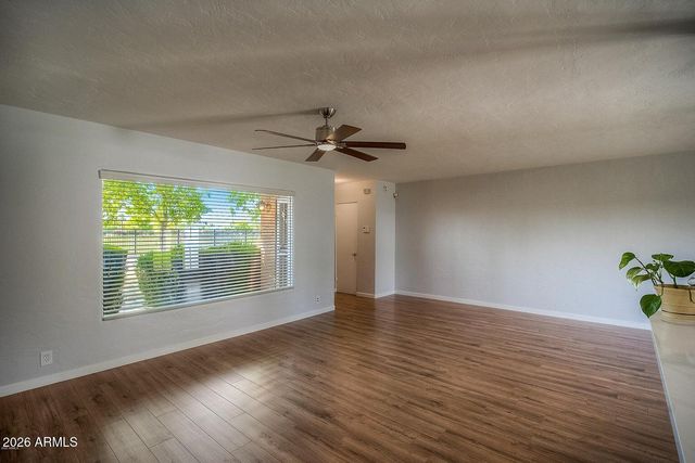 1526 W WINDSOR Avenue, Phoenix, AZ 85007