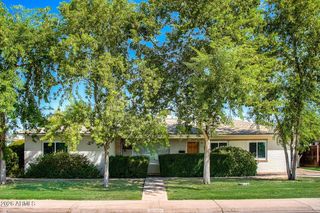 1526 W WINDSOR Avenue, Phoenix, AZ 85007