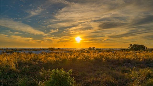 777 BEACH ROAD 1E, Sarasota, FL 34242