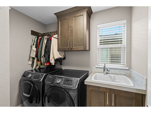 17324 Sw CONDOR Ln, Beaverton, OR 97007