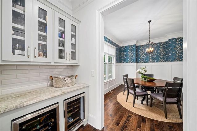 383 Peachtree Avenue NE, Atlanta, GA 30305