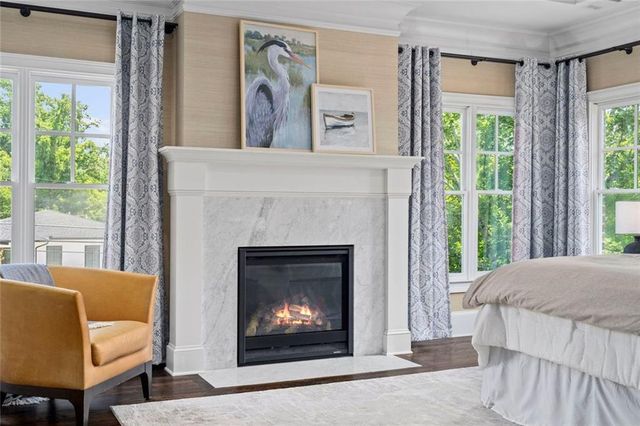 383 Peachtree Avenue NE, Atlanta, GA 30305