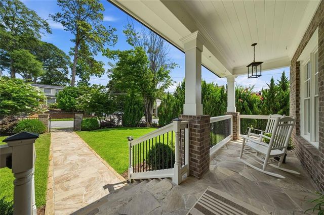 383 Peachtree Avenue NE, Atlanta, GA 30305