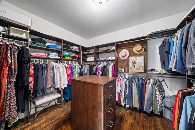 383 Peachtree Avenue NE, Atlanta, GA 30305