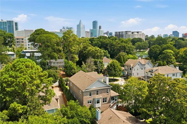 383 Peachtree Avenue NE, Atlanta, GA 30305