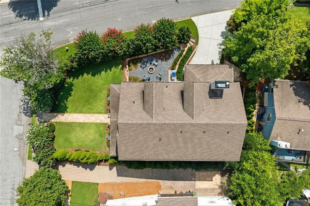 383 Peachtree Avenue NE, Atlanta, GA 30305