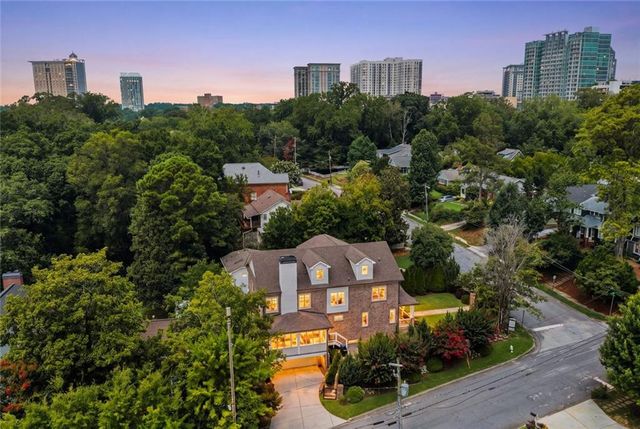 383 Peachtree Avenue NE, Atlanta, GA 30305