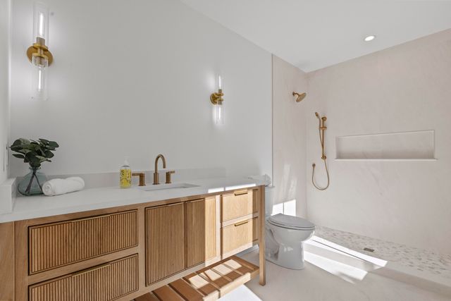 10 Magnolia Avenue, Charleston, SC 29403