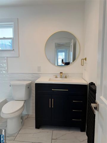 771 5th Street, Lyndhurst, NJ 07071