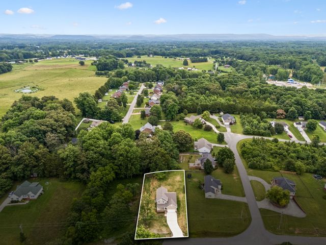 3505 Brookstone Dr, Cookeville, TN 38506