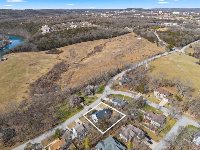 117 Country Bluff Drive, Branson, MO 65616