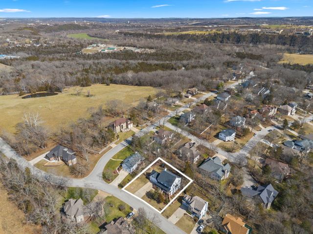 117 Country Bluff Drive, Branson, MO 65616