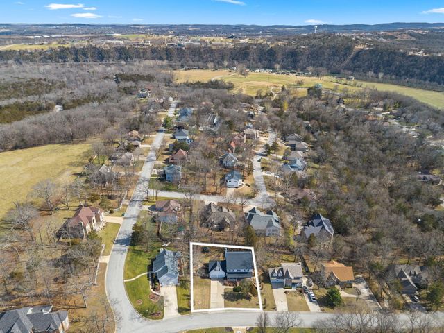 117 Country Bluff Drive, Branson, MO 65616
