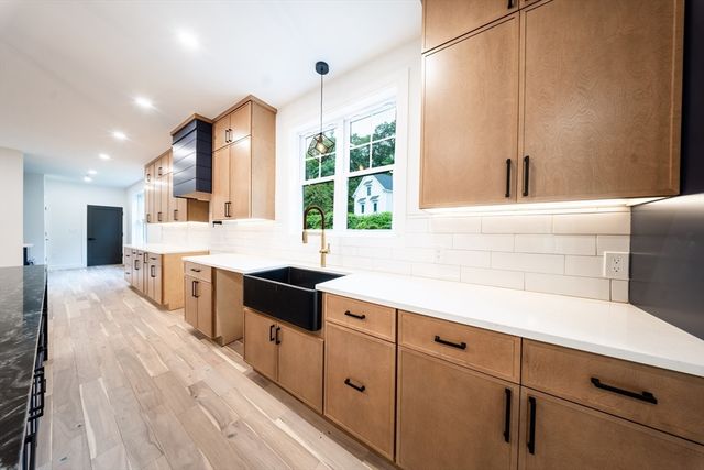 2 Spring Meadow Dr, Southborough, MA 01772