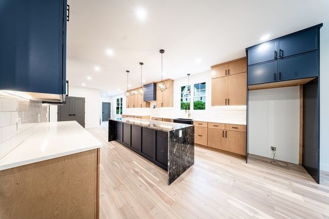 2 Spring Meadow Dr, Southborough, MA 01772