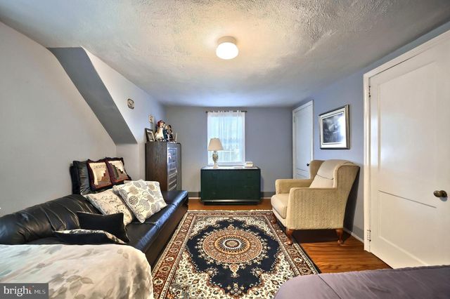 200 S RUSSELL ST, York, PA 17402