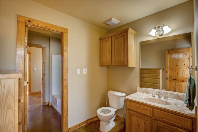 143 Rs County Road 1412, Point, TX 75472