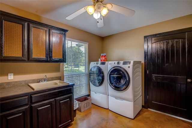 143 Rs County Road 1412, Point, TX 75472