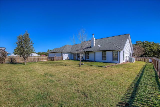 143 Rs County Road 1412, Point, TX 75472
