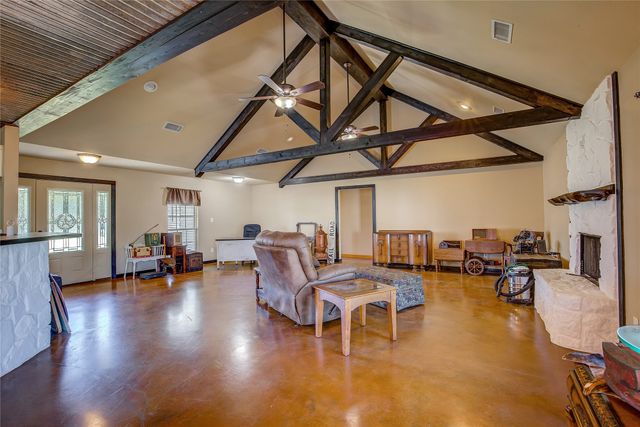 143 Rs County Road 1412, Point, TX 75472
