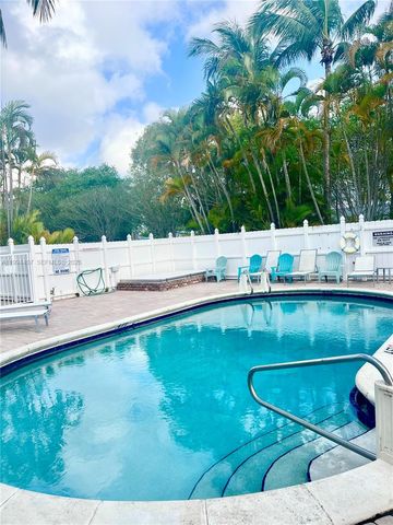 1878 NE 46th St C2, Fort Lauderdale, FL 33308