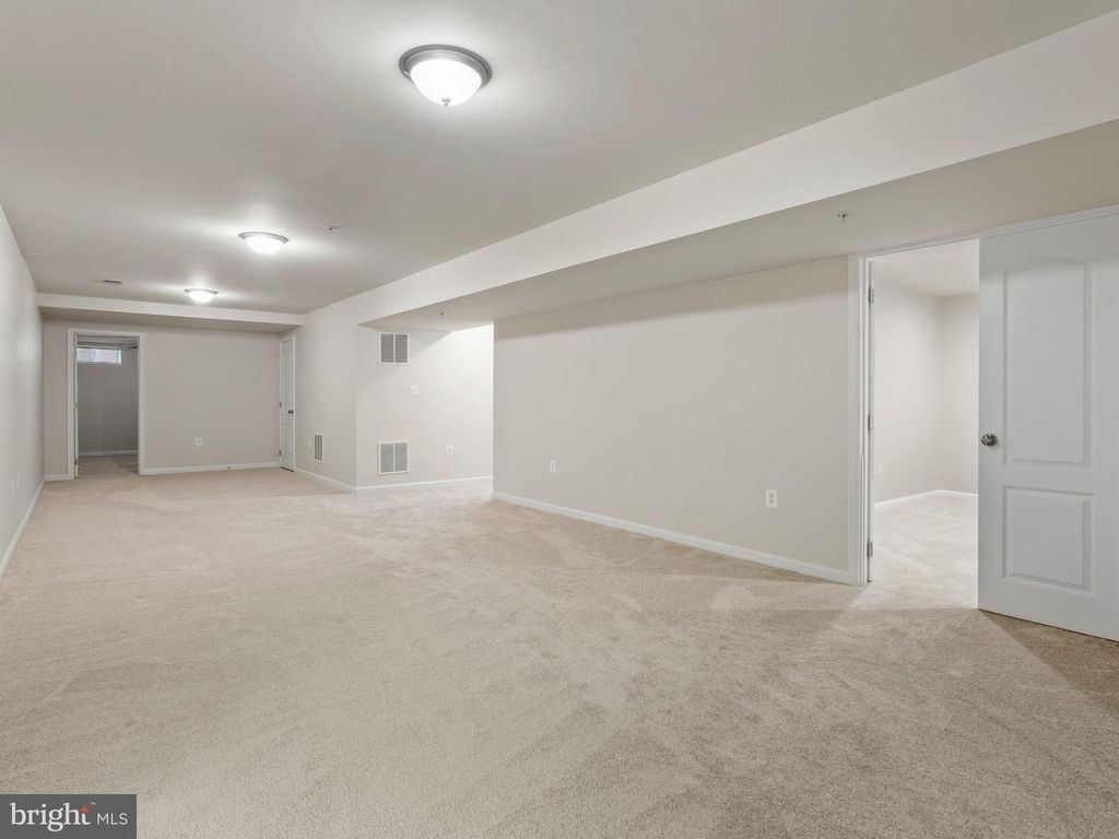 Image 31 of property listing at 13203 ARYA DR, Brandywine, MD 20613