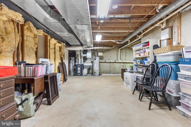 211 SHORELINE DR, Berwyn, PA 19312