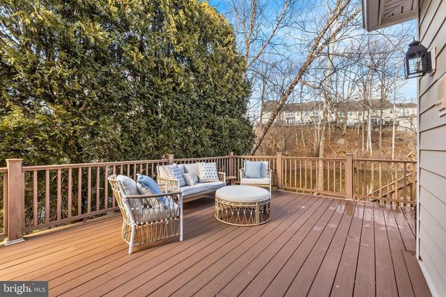 211 SHORELINE DR, Berwyn, PA 19312