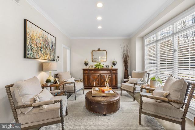 211 SHORELINE DR, Berwyn, PA 19312