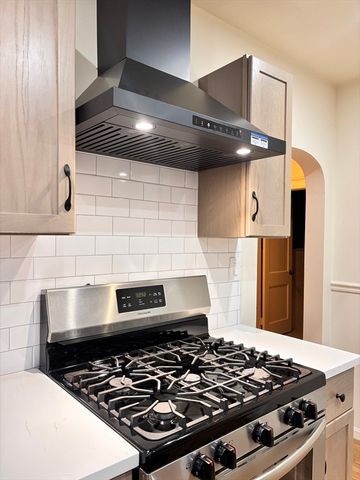 5 Fremont Ave 1, Chelsea, MA 02150