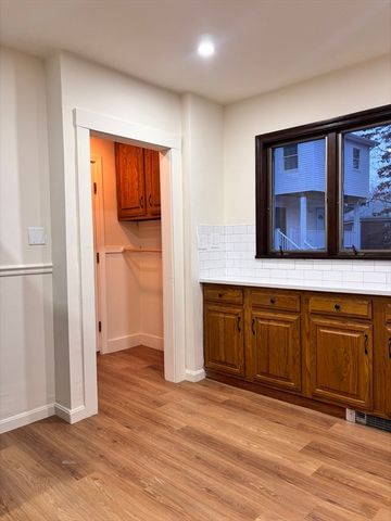 5 Fremont Ave 1, Chelsea, MA 02150