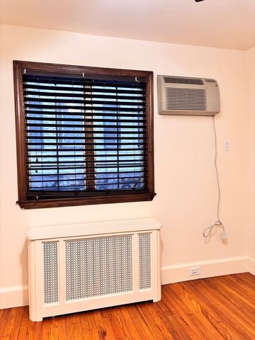 5 Fremont Ave 1, Chelsea, MA 02150