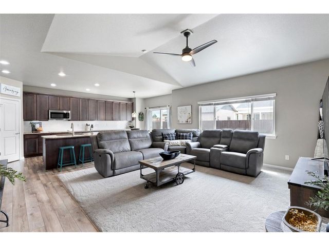 1934 Saddleback Dr, Milliken, CO 80543