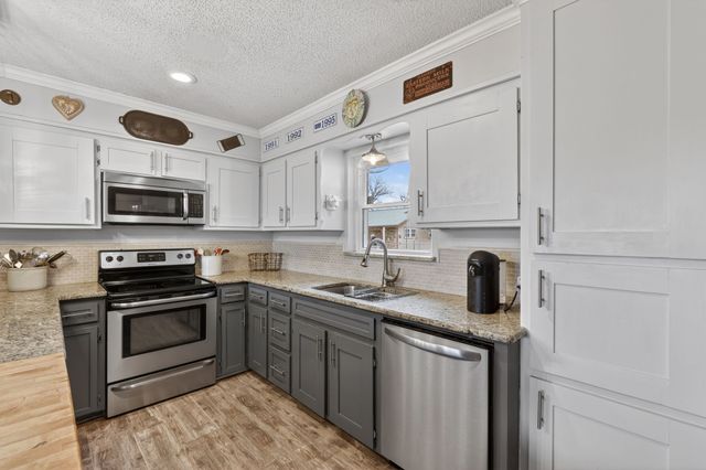 1812 Long Creek Court, Granbury, TX 76049