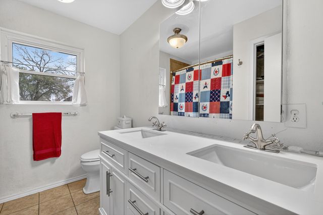 1812 Long Creek Court, Granbury, TX 76049