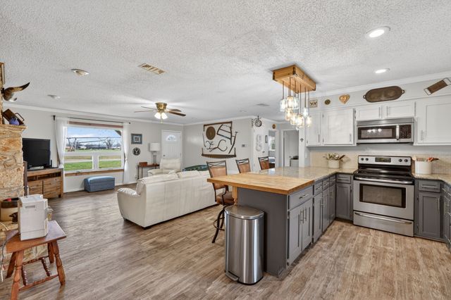 1812 Long Creek Court, Granbury, TX 76049