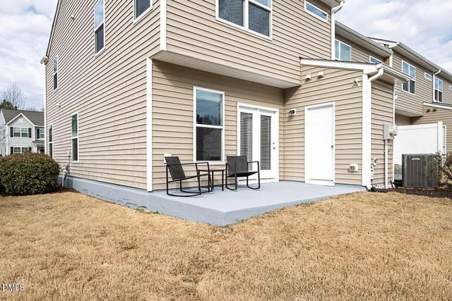 102 Harvest Oaks Lane Unit 126, Durham, NC 27703