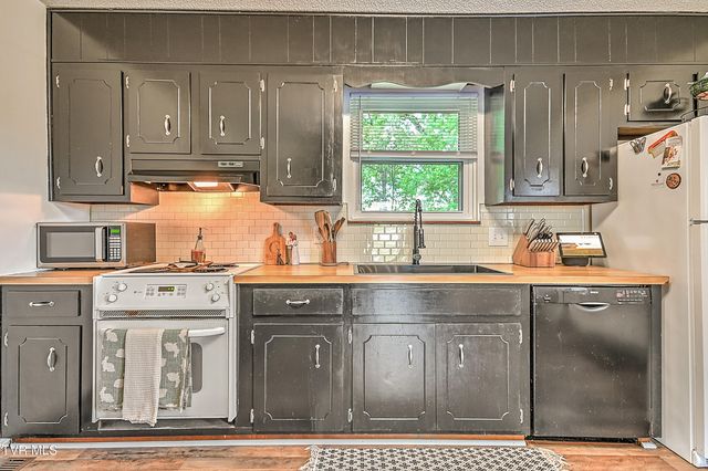 941 Ragle Street, Church Hill, TN 37642