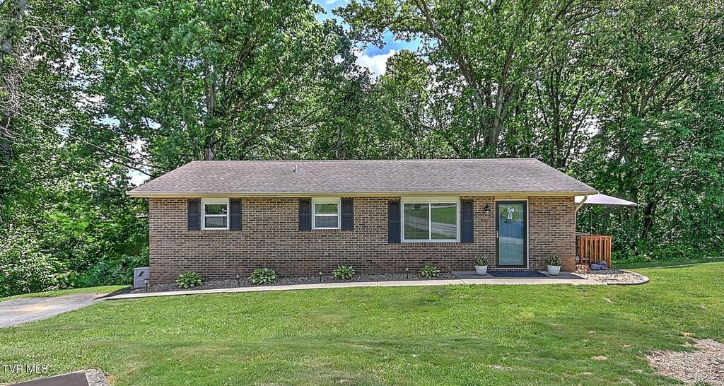 941 Ragle Street, Church Hill, TN 37642