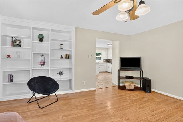 11 Juniper Hill Rd, Ware, MA 01082
