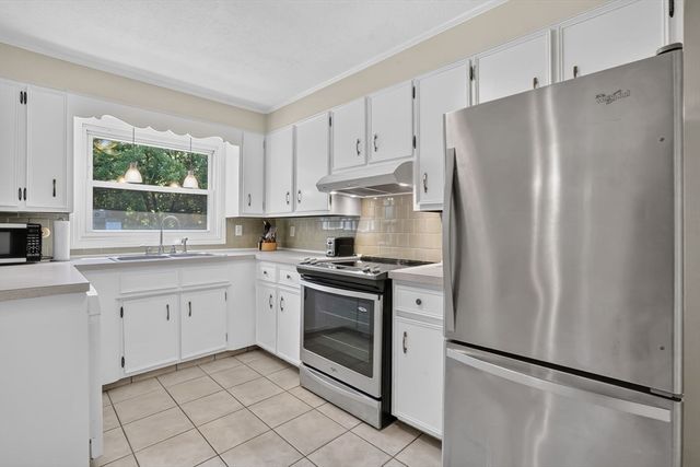 11 Juniper Hill Rd, Ware, MA 01082
